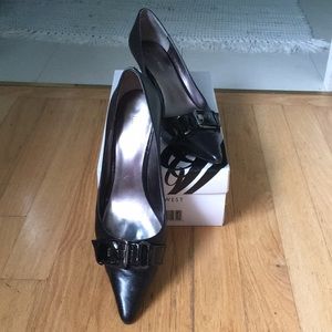 Black Leather Nine West Pumps
